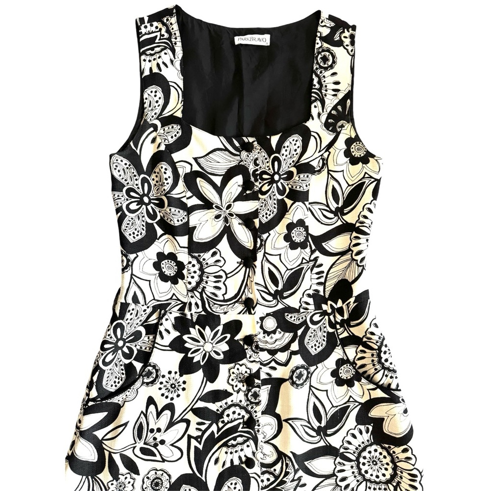Park Bravo Black & Ivory Floral Sleeveless Dress - Picture 6 of 11